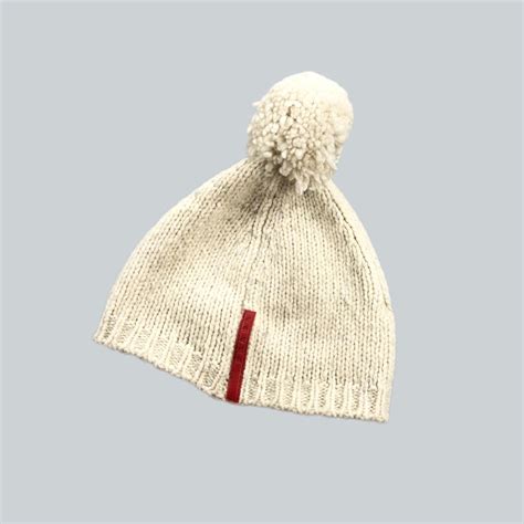 prada bobble hat